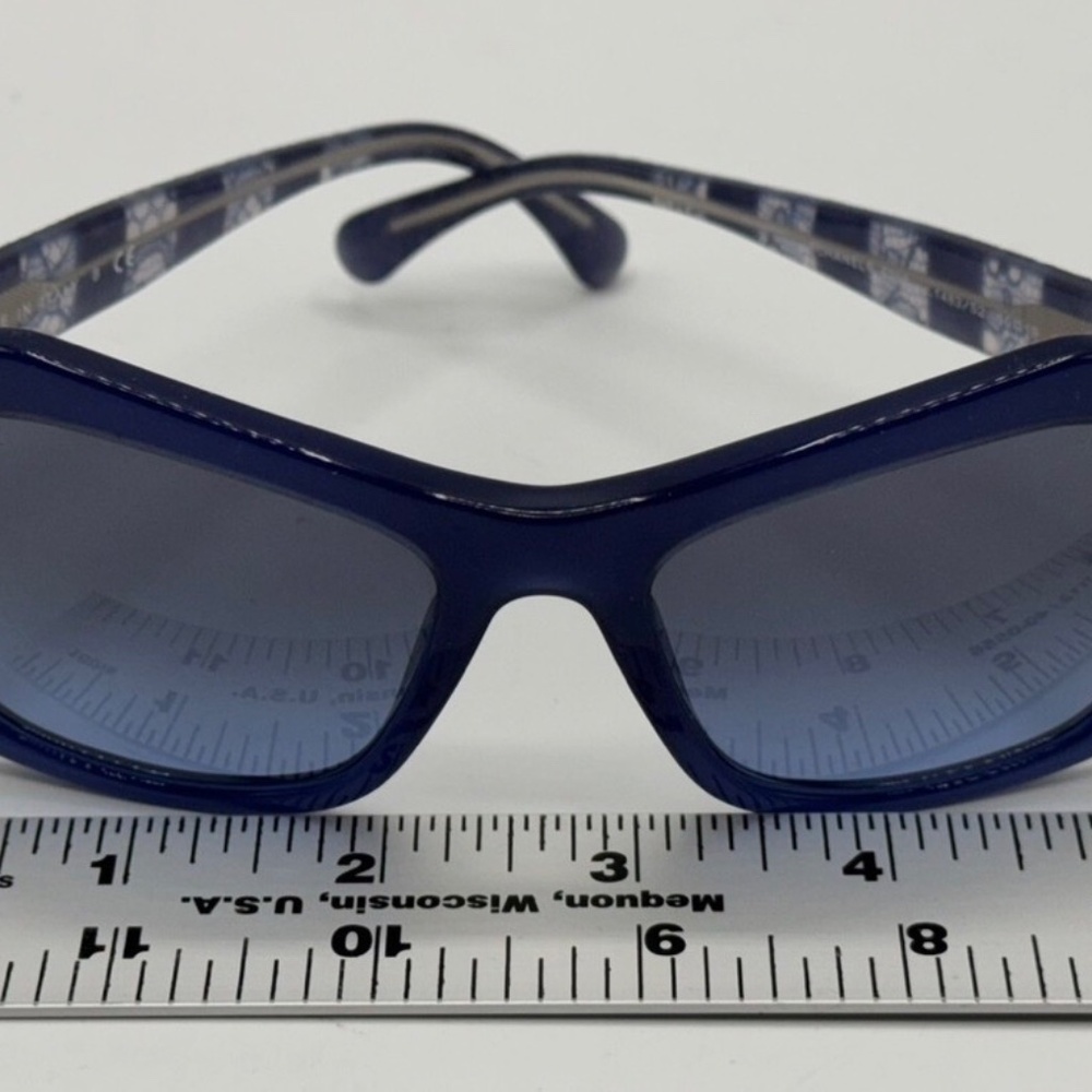 Authentic $700 CHANEL 5296 butterfly sunglasses in blue lace design - Picture 2 of 14